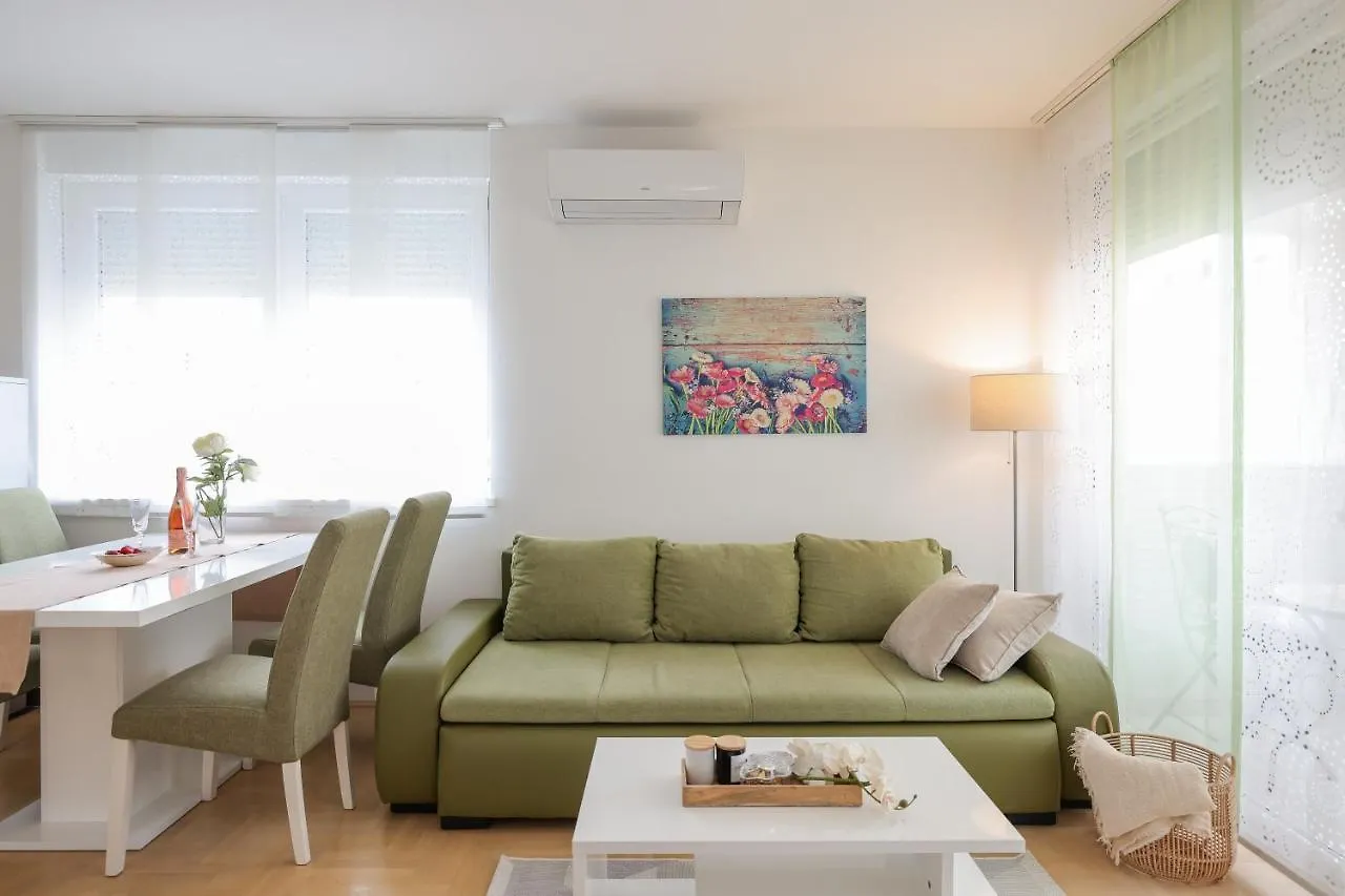 Cozy Niko Apartment - Private Parking And Balcony Zadar