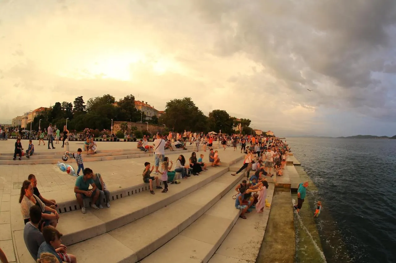 Cozy Niko Apartment - Private Parking And Balcony Zadar